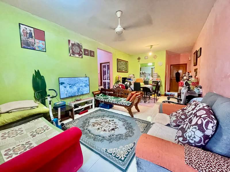 Condominium for Sale at Cengal Condominium - Mohd Khairul Amadi Mohd Yusoff - Living Room - PropertyGuru.com.my