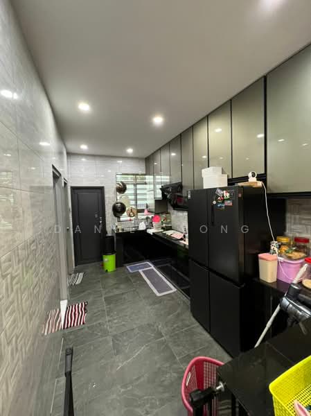 Taman Scientex Pasir Gudang untuk Untuk Dijual - RM 598,000, Mac 2026 - Kitchen - PropertyGuru.com.my