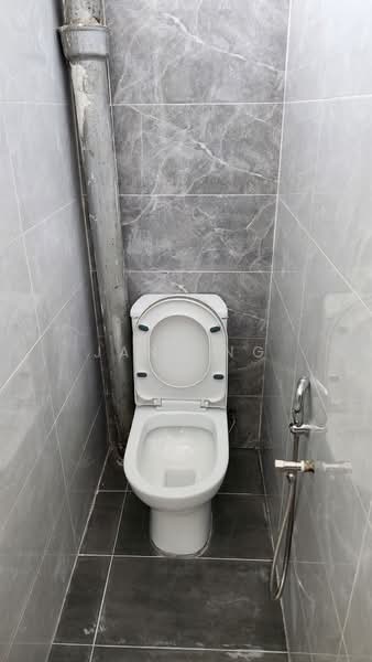 Taman Tangling untuk Untuk Disewa - RM 1,000 /bulan, Feb 2026 - Bathroom - PropertyGuru.com.my