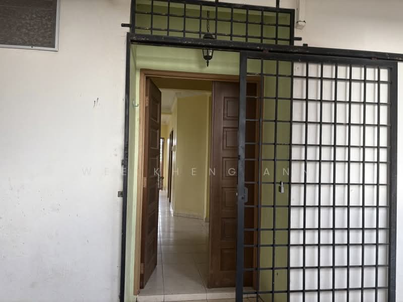 Flat for Sale at Rumah Pangsa Taman Flora - Wee Kheng Ann - Entrance - PropertyGuru.com.my