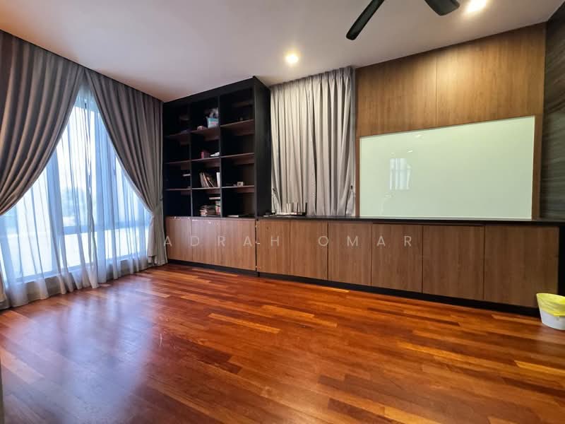 Bungalow for Sale in Country Heights (Kajang) - Nadrah Omar - Study - PropertyGuru.com.my