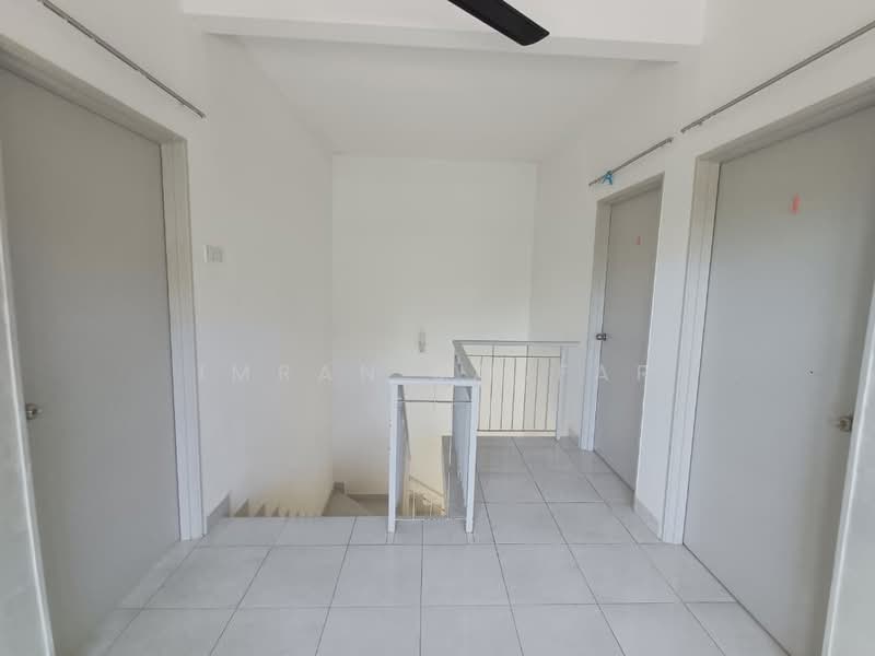 2-storey Terraced House for Sale in Bandar Teknologi Kajang (Kajang) - Imran Jaafar - Corridor - PropertyGuru.com.my