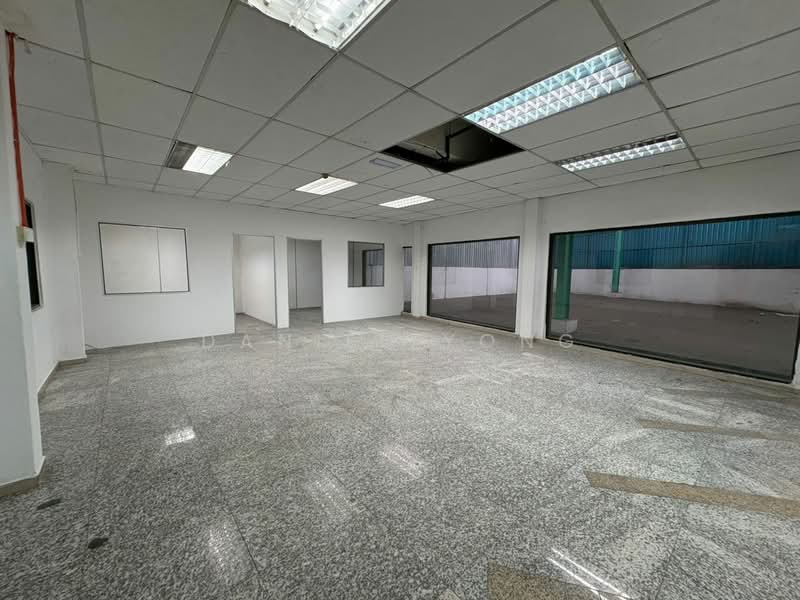 Semi-D Factory for Rent in Taman Johor Jaya (Johor Bahru) - Daniel Yong - Interior - PropertyGuru.com.my