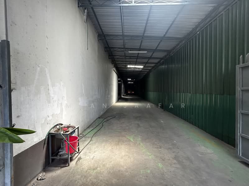 Warehouse for Sale in Sek 34,Taman Industri Desa Kemuning (Shah Alam) - Imran Jaafar - Exterior - PropertyGuru.com.my