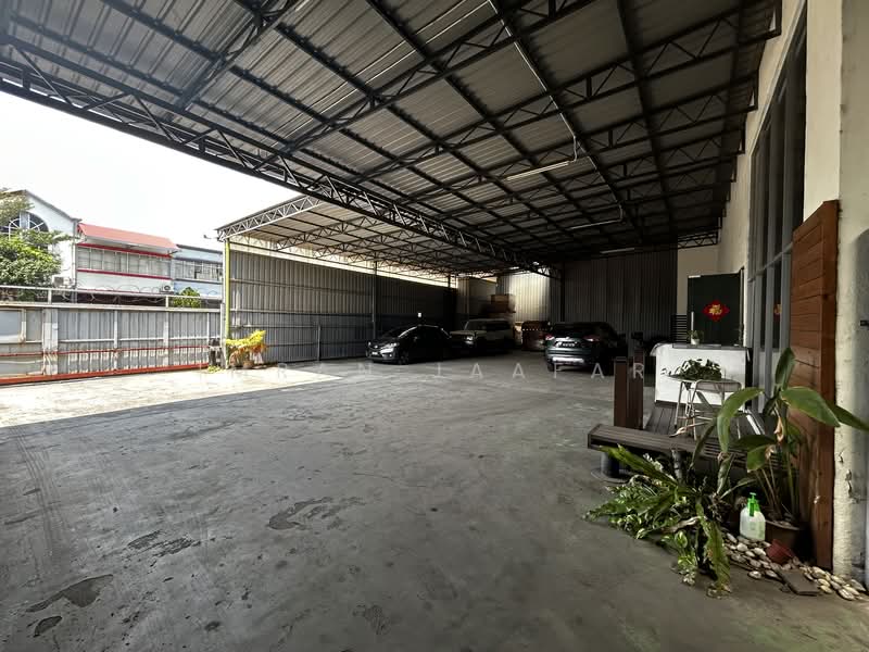 Warehouse for Sale in Sek 34,Taman Industri Desa Kemuning (Shah Alam) - Imran Jaafar - Exterior - PropertyGuru.com.my