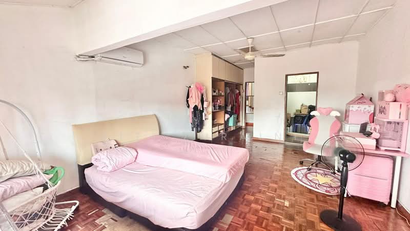 2-storey Terraced House for Sale in SS2 (Petaling Jaya) - Siti Zuraini - Bedroom - PropertyGuru.com.my