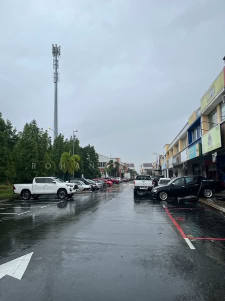 Shop for Rent in Puncak Alam (Selangor) - Rohana Ishak - Exterior - PropertyGuru.com.my