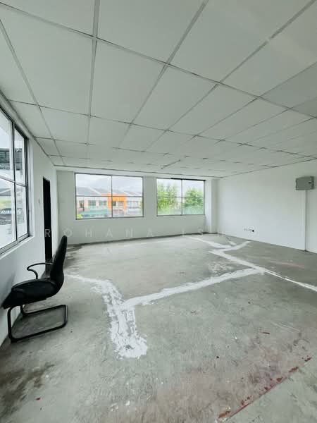 Shop for Rent in Puncak Alam (Selangor) - Rohana Ishak - Interior - PropertyGuru.com.my