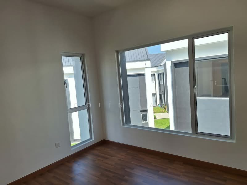 Eco Forest: Hazelton (Phase 3 & 5) untuk Untuk Disewa - RM 1,400 /bulan, Mac 2026 - Interior - PropertyGuru.com.my