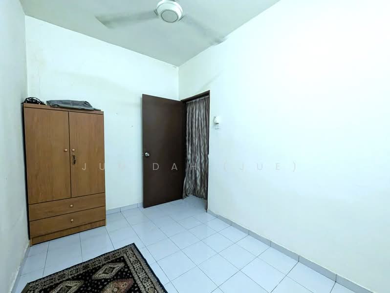 Townhouse for Sale in Batu Caves (Selangor) - JUMIDAH (JUE) - Bedroom - PropertyGuru.com.my