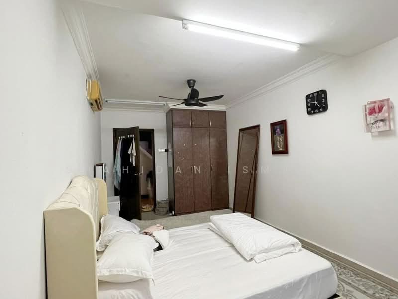 Semi-Detached House for Sale in Ampang Jaya (Ampang) - Shahidan Ismail - Bedroom - PropertyGuru.com.my