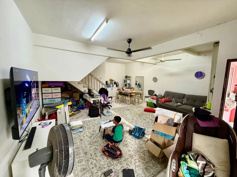 Taman Universiti untuk Untuk Dijual - RM 499,000, Feb 2026 - Living Room - PropertyGuru.com.my