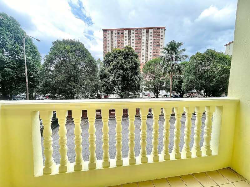Apartment for Sale at Pangsapuri Sri Cempaka - JUMIDAH (JUE) - Balcony - PropertyGuru.com.my