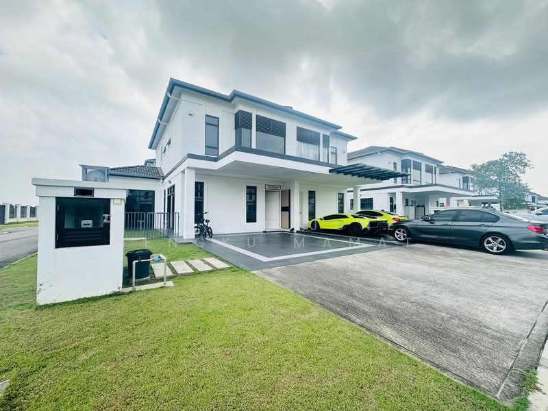 Semi-Detached House for Sale in Puncak Alam (Selangor) - Tengku June Tengku Mamat - Exterior - PropertyGuru.com.my