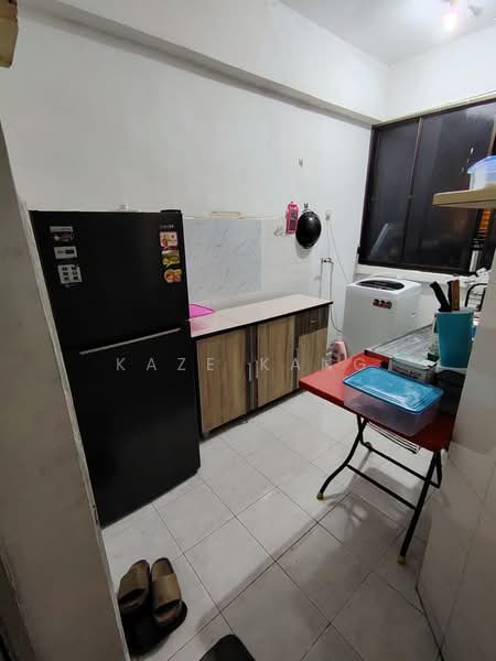 Condominium for Rent at Taman Desa Relau 2 - Kaze Kang - Kitchen - PropertyGuru.com.my