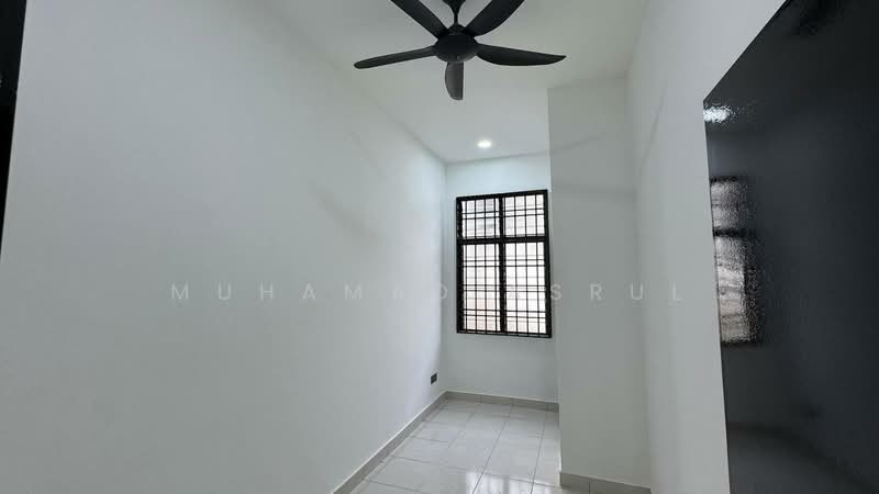 1-storey Terraced House for Sale in Johor Bahru (Johor) - Muhamad Asrul - bedrooms - PropertyGuru.com.my