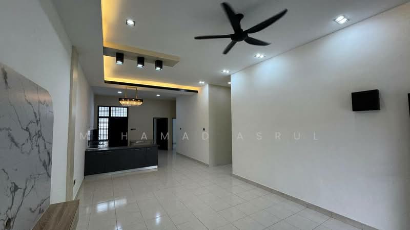 1-storey Terraced House for Sale in Johor Bahru (Johor) - Muhamad Asrul - Living Room - PropertyGuru.com.my