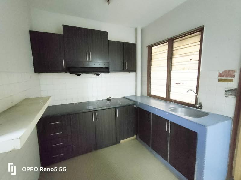 Desa Pandan Flat untuk Untuk Dijual - RM 295,000, Mac 2026 - Kitchen - PropertyGuru.com.my