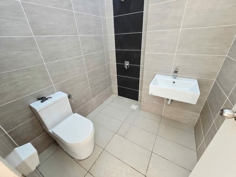 Semi-Detached House for Sale in Eco Majestic (Semenyih) - Jesslyn Lee - Bathroom - PropertyGuru.com.my