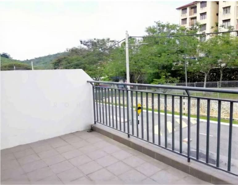 2-storey Terraced House for Rent in Rawang (Selangor) - Rohana Ishak - Exterior - PropertyGuru.com.my