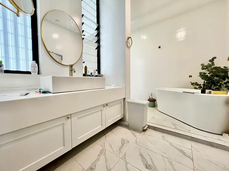 Semi-Detached House for Sale in Kajang (Selangor) - Mohd Nazri Roslan - Bathroom - PropertyGuru.com.my