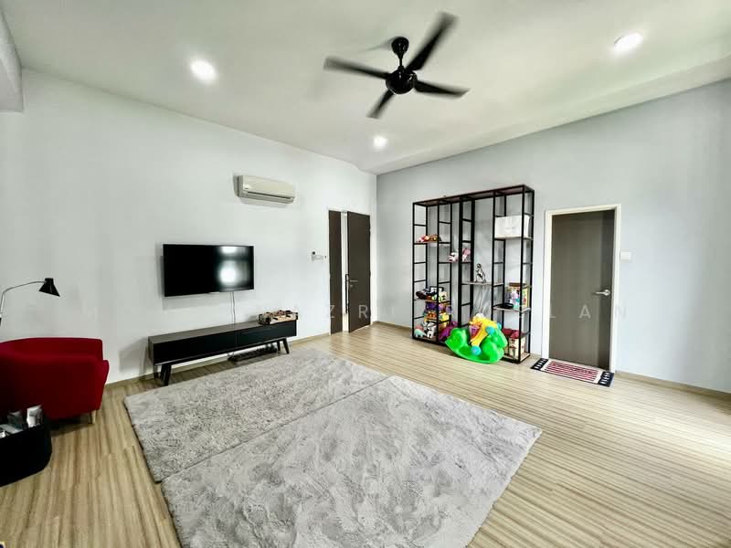 Semi-Detached House for Sale in Kajang (Selangor) - Mohd Nazri Roslan - Living Room - PropertyGuru.com.my