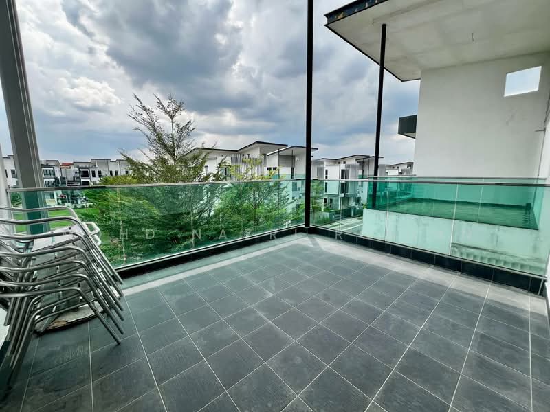 Semi-Detached House for Sale in Kajang (Selangor) - Mohd Nazri Roslan - Balcony - PropertyGuru.com.my
