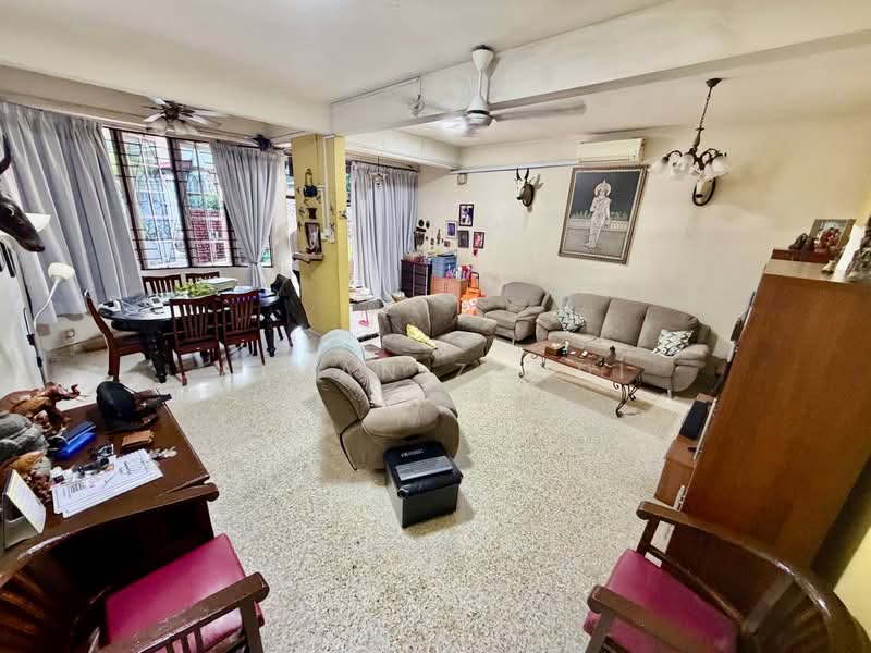 2-storey Terraced House for Sale in Seputeh (Kuala Lumpur) - AIMAN ZUHDI - Living Room - PropertyGuru.com.my