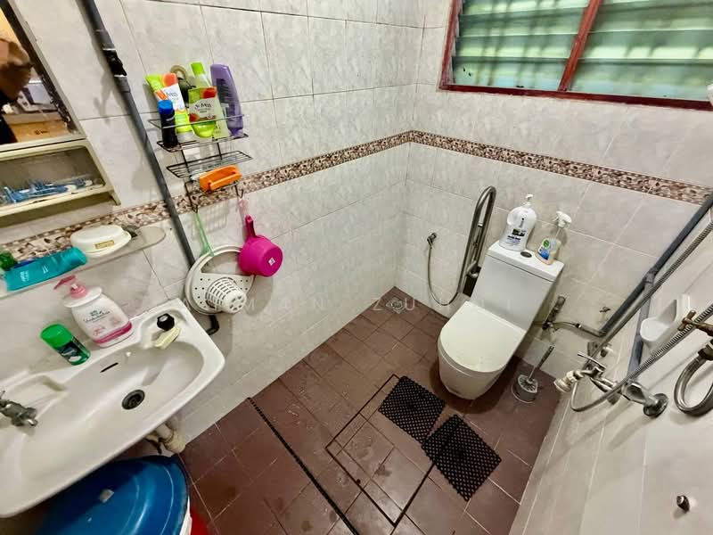 2-storey Terraced House for Sale in Seputeh (Kuala Lumpur) - AIMAN ZUHDI - Bathroom - PropertyGuru.com.my
