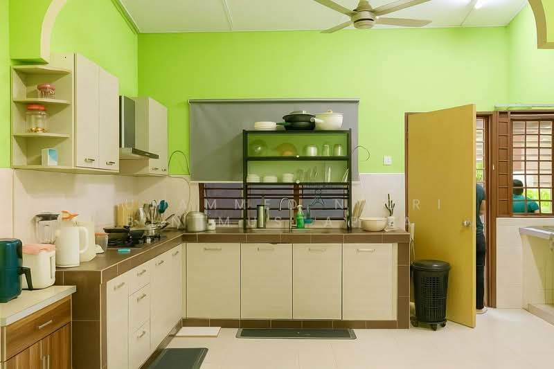 2-storey Terraced House for Sale in Taman Impian Ehsan (Balakong) - Muhammed Nazri bin Mustapha - Kitchen - PropertyGuru.com.my