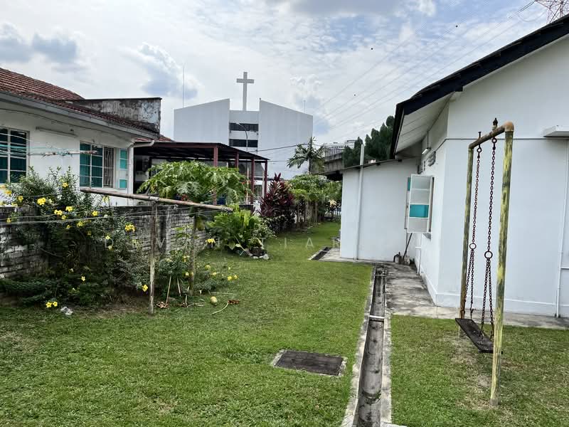Bungalow for Sale in Seksyen 5 (Petaling Jaya) - Devan Tiarajah - Exterior - PropertyGuru.com.my