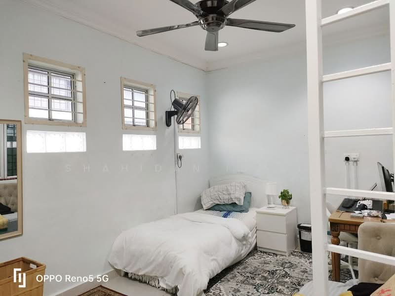 1-storey Terraced House for Sale in Ampang Jaya (Ampang) - Shahidan Ismail - Bedroom - PropertyGuru.com.my