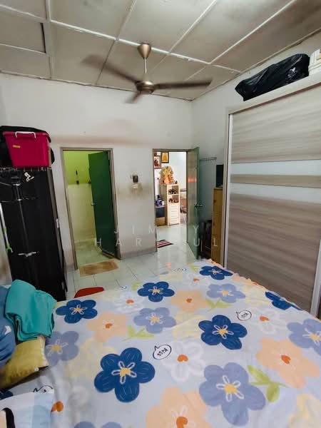 1-storey Terraced House for Sale in Tampoi (Johor) - Jimmy Haryzul - Bedroom - PropertyGuru.com.my