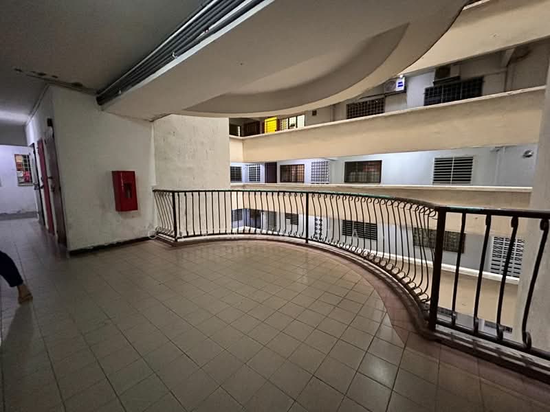 Pelangi Indah Condominium untuk Untuk Dijual - RM 289,000, Feb 2026 - Corridor - PropertyGuru.com.my