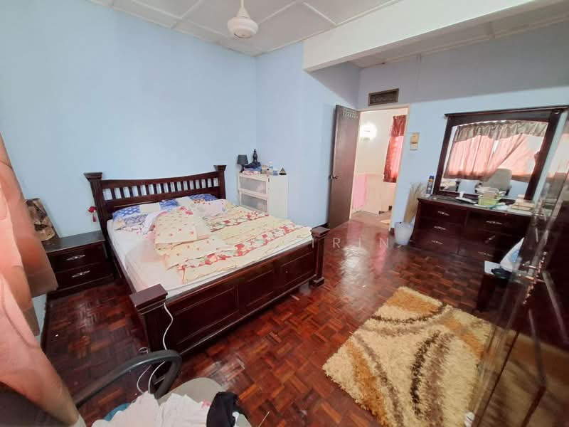 3-storey Terraced House for Sale in Taman Bukit Teratai (Ampang) - M.J Zairin - Bedroom - PropertyGuru.com.my