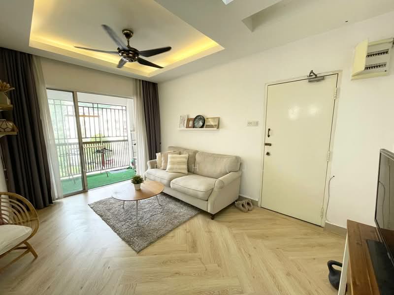 Condominium for Sale at Indah Condominium - JUMIDAH (JUE) - Living Room - PropertyGuru.com.my