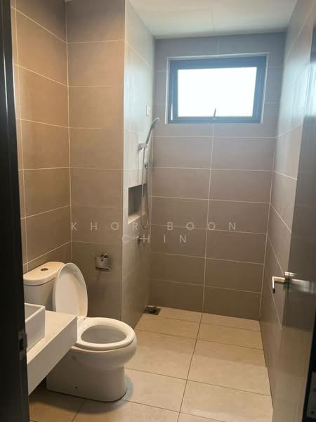 Aston Acacia untuk Untuk Disewa - RM 1,600 /bulan, Mac 2026 - Bathroom - PropertyGuru.com.my