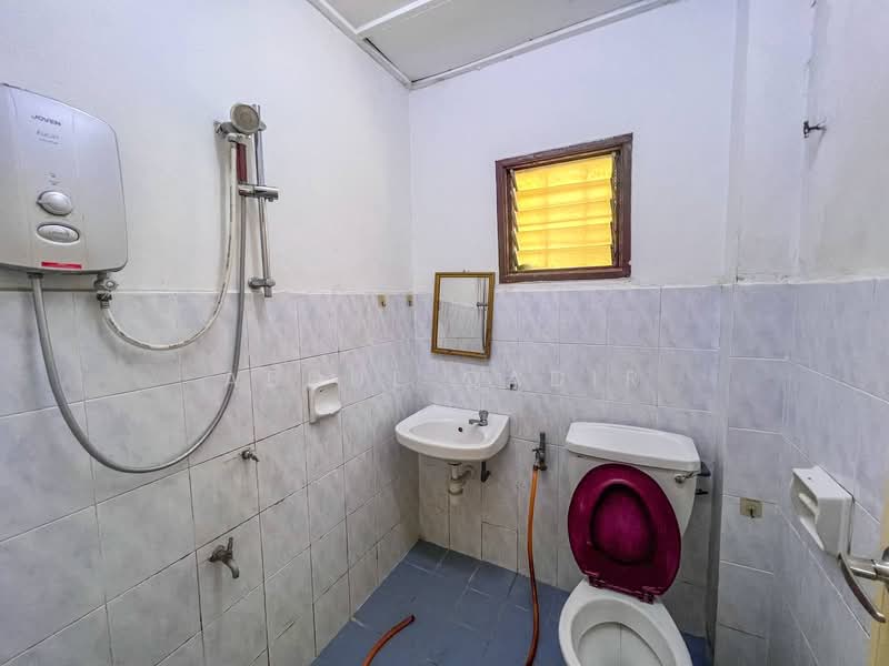 Damai Bakti untuk Untuk Dijual - RM 690,000, Feb 2026 - Bathroom - PropertyGuru.com.my