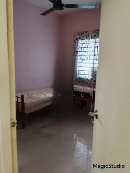 Apartment for Rent at Bangi Idaman Apartment - Eason Hong - Bedroom - PropertyGuru.com.my