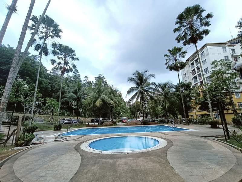 Crystal Tower (Pangsapuri Kristal) untuk Untuk Dijual - RM 350,000, Mac 2026 - Exterior - PropertyGuru.com.my