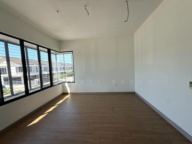 Terraced House for Sale in Elmina (Shah Alam) - Salawati Busro - Living Room - PropertyGuru.com.my