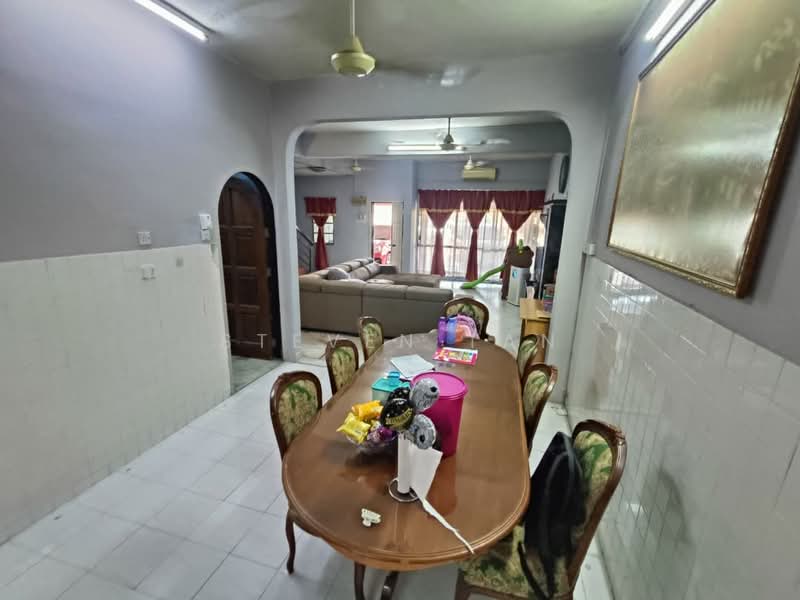 Bandar Kinrara untuk Untuk Dijual - RM 799,000, Feb 2026 - Living Room - PropertyGuru.com.my