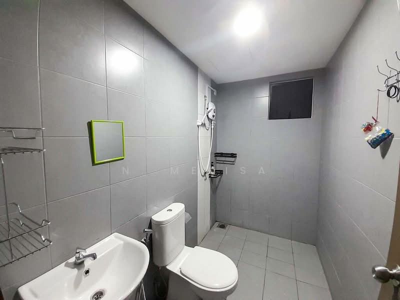 Service Residence for Sale at Astetica Residences - N. Melisa - Bathroom - PropertyGuru.com.my