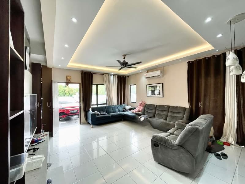 2-storey Terraced House for Sale in Seksyen U13 (Setia Alam) - Nur Adibah Ishak - Living Room - PropertyGuru.com.my