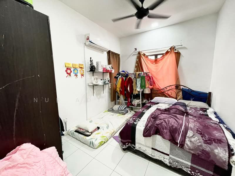 2-storey Terraced House for Sale in Seksyen U13 (Setia Alam) - Nur Adibah Ishak - Bedroom - PropertyGuru.com.my