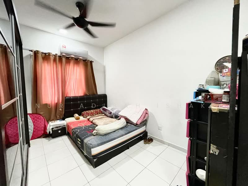 2-storey Terraced House for Sale in Seksyen U13 (Setia Alam) - Nur Adibah Ishak - Bedroom - PropertyGuru.com.my