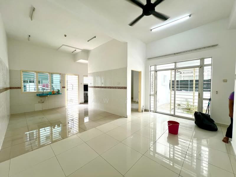 D'Kayangan untuk Untuk Dijual - RM 1,300,000, Mac 2026 - Kitchen - PropertyGuru.com.my