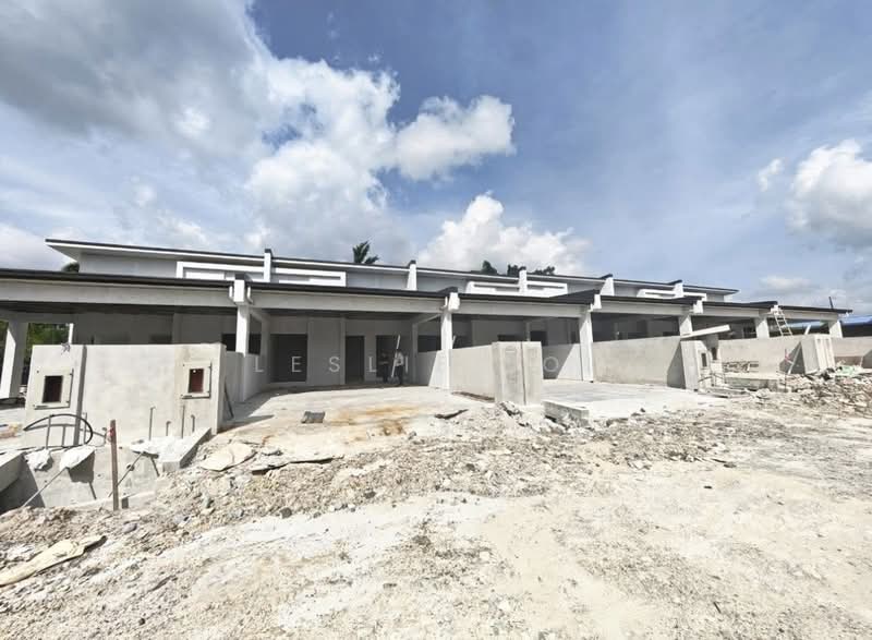 1-storey Terraced House for Sale in Taman Matang Ville (Kuching) - Leslie Loi - Exterior - PropertyGuru.com.my