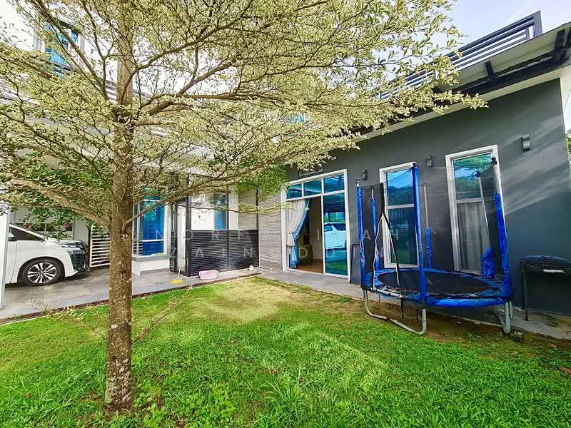 2-storey Terraced House for Sale in Puncak Alam (Selangor) - NORFADILAH ZAINUDDIN - Exterior - PropertyGuru.com.my