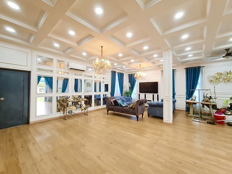 2-storey Terraced House for Sale in Puncak Alam (Selangor) - NORFADILAH ZAINUDDIN - Living Room - PropertyGuru.com.my